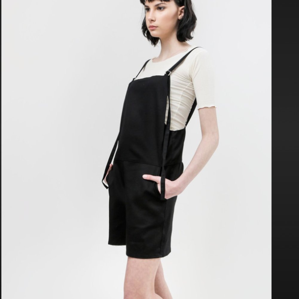 BASERANGE CANVAS SHORT STRAP OVERALLS - BLACK M
